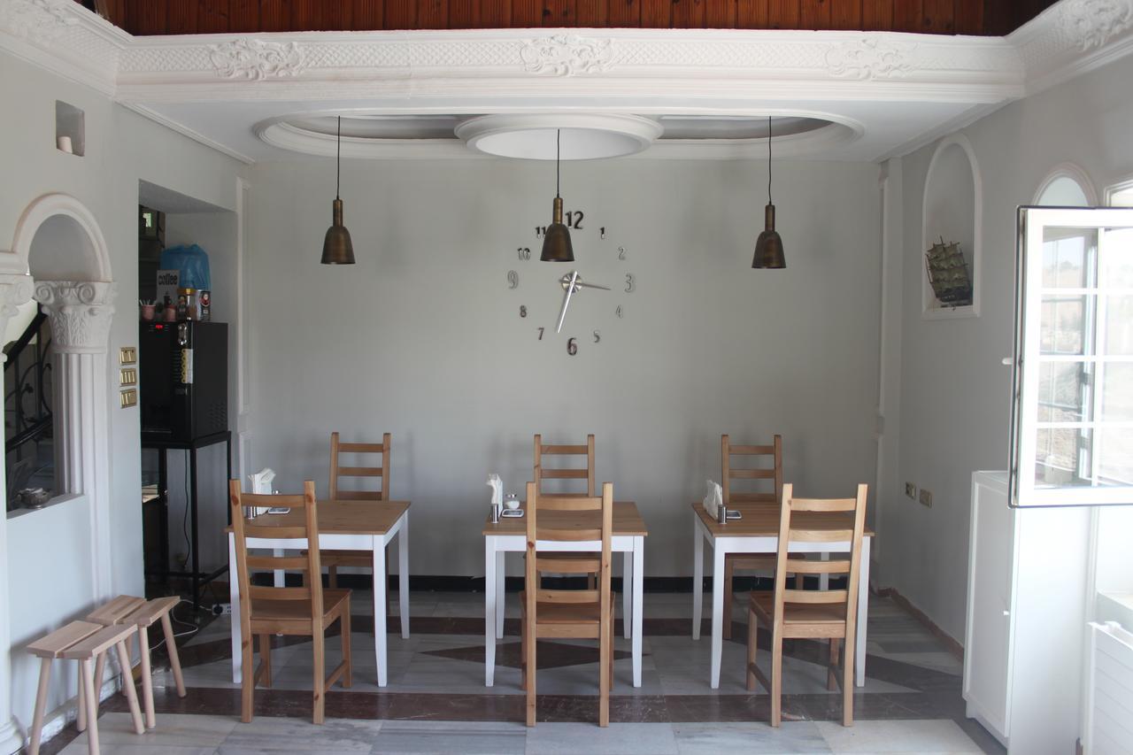 Cairwan Hotel Karak Kültér fotó