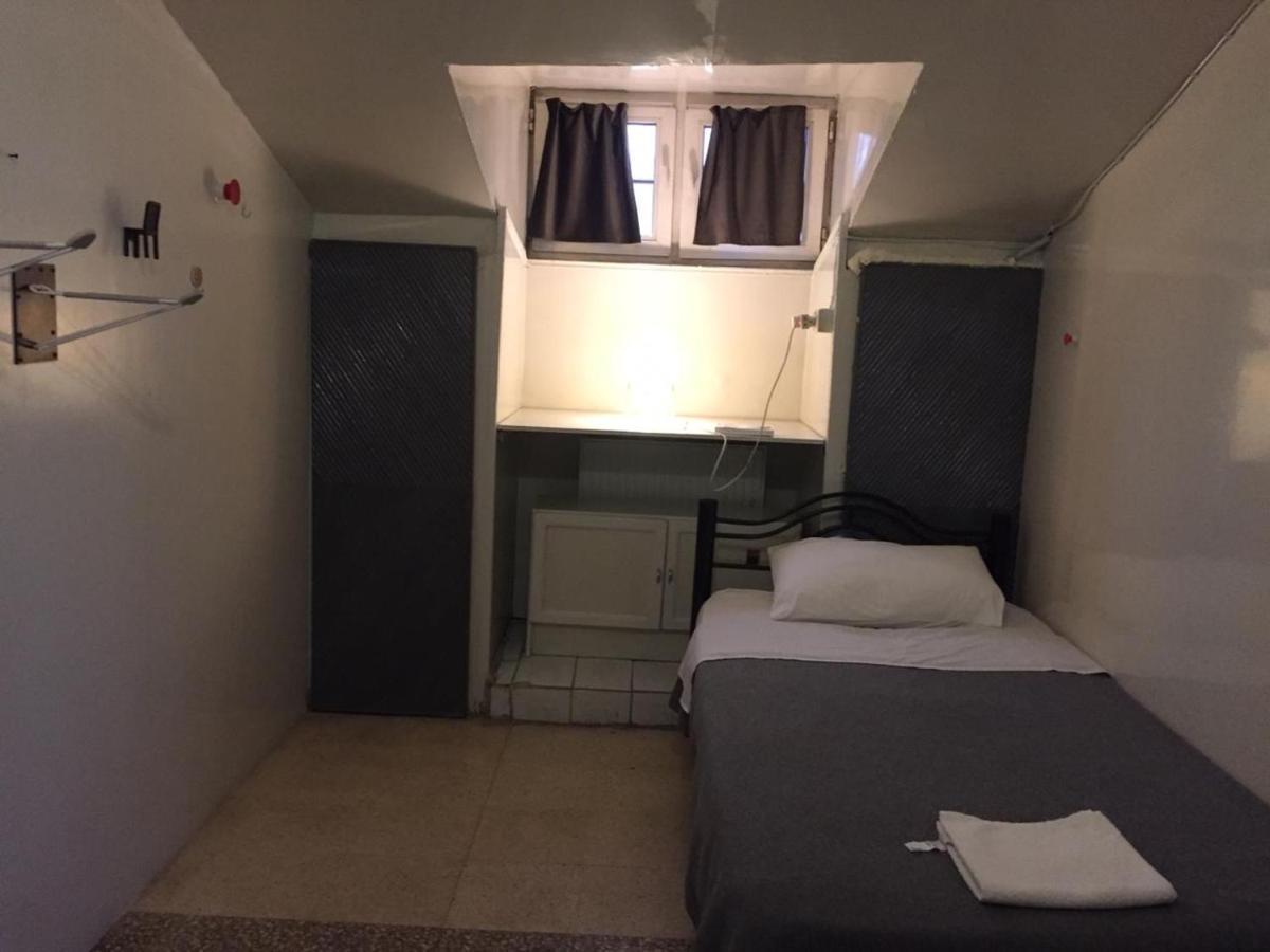 Cairwan Hotel Karak Kültér fotó