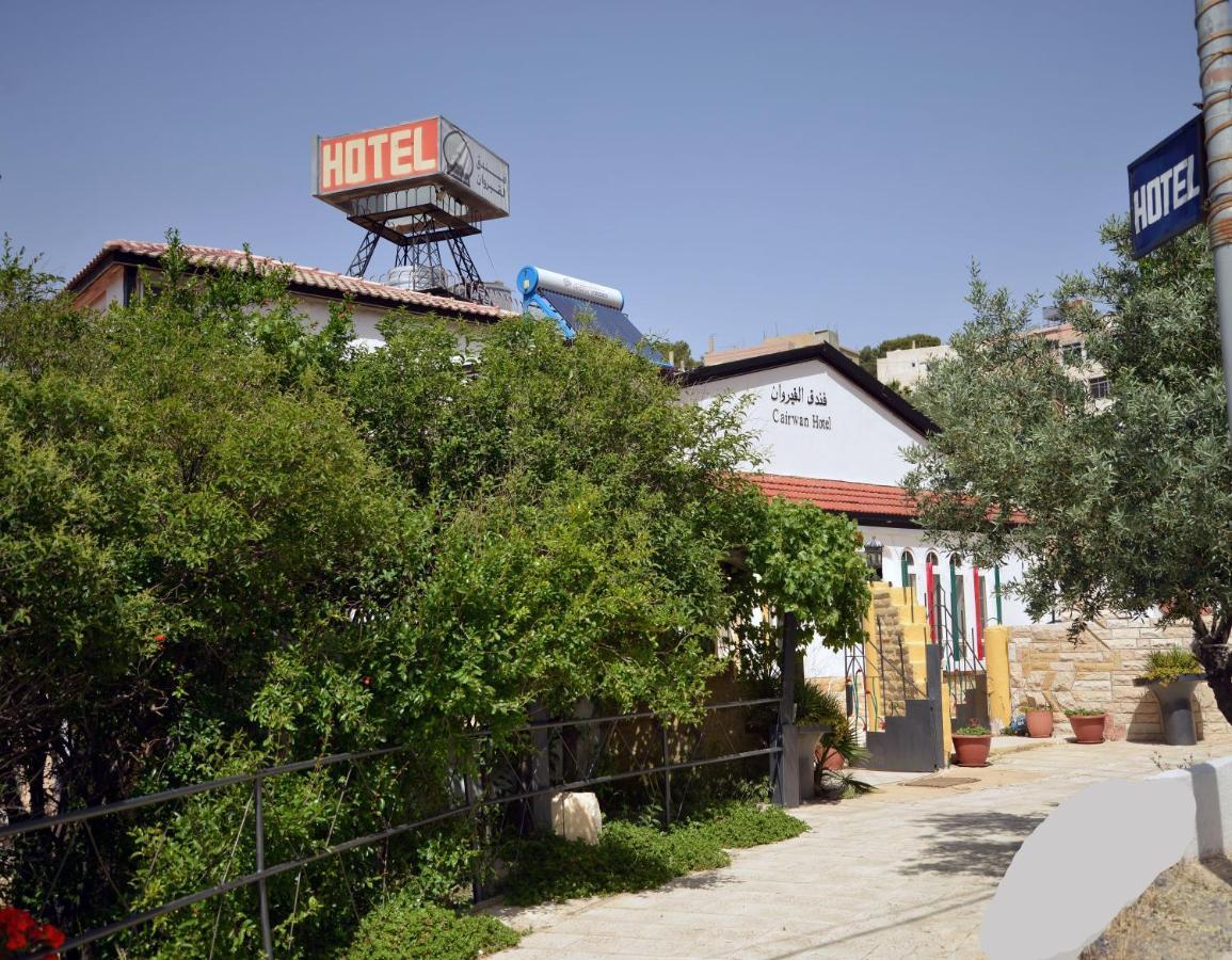 Cairwan Hotel Karak Kültér fotó