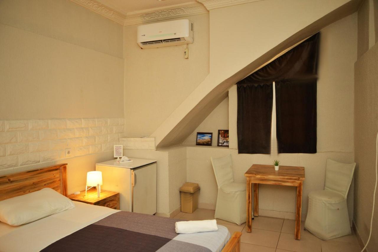 Cairwan Hotel Karak Kültér fotó
