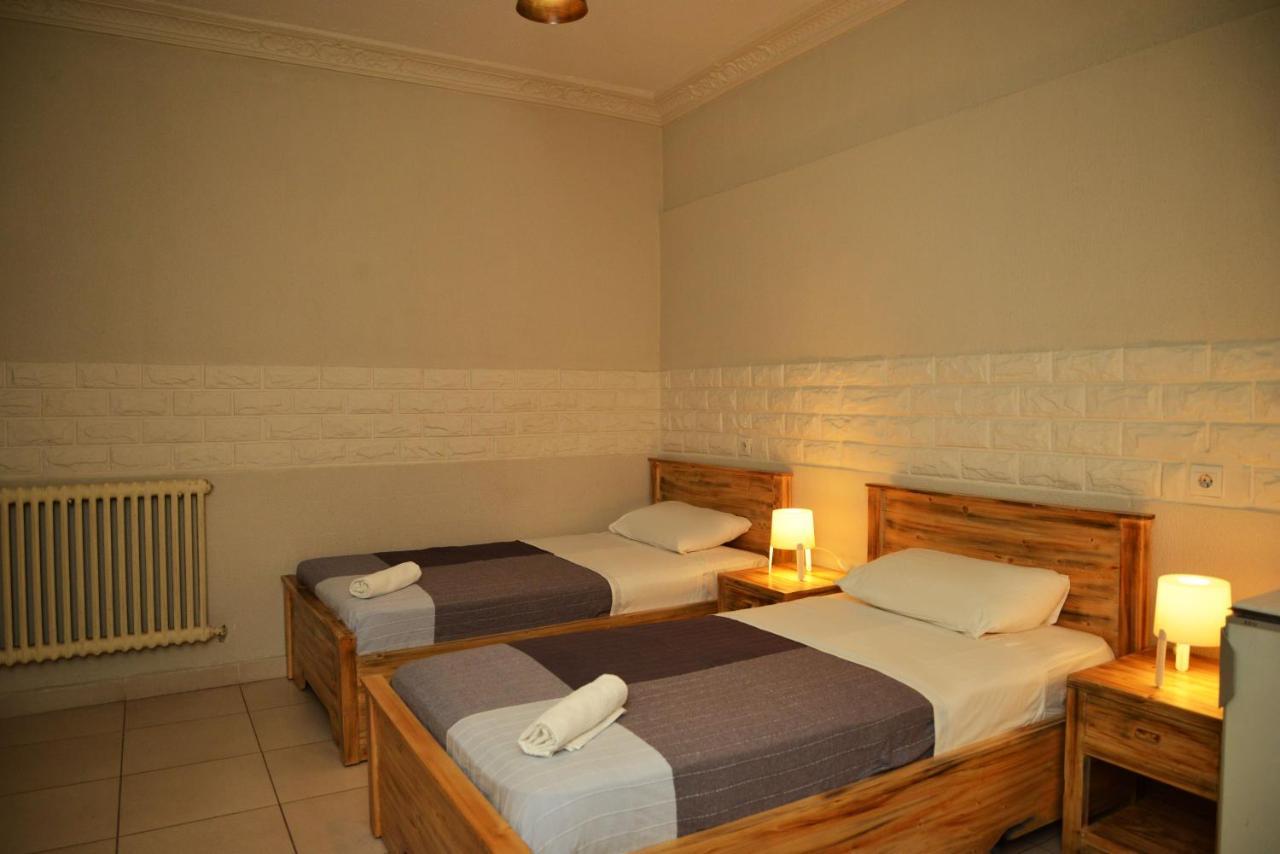 Cairwan Hotel Karak Kültér fotó